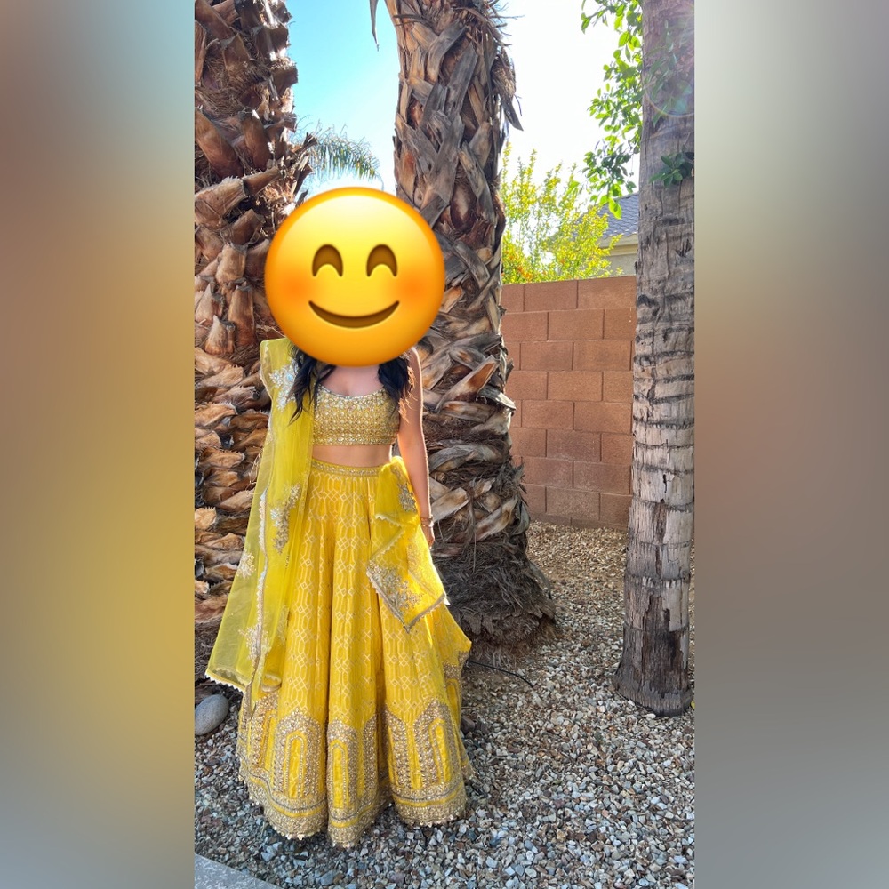 Yellow brocade lehenga (great condition)